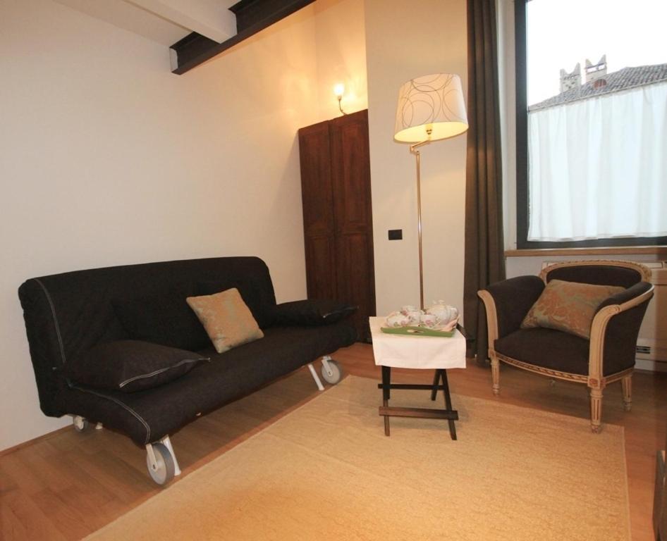 Lisander B&B Suite And Terrace Сереньо Экстерьер фото