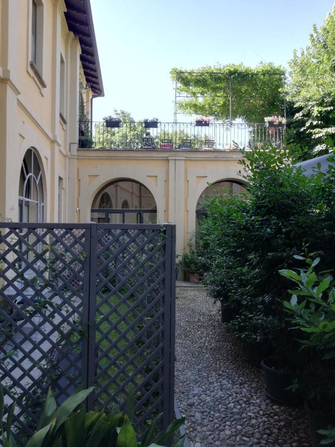 Lisander B&B Suite And Terrace Сереньо Экстерьер фото